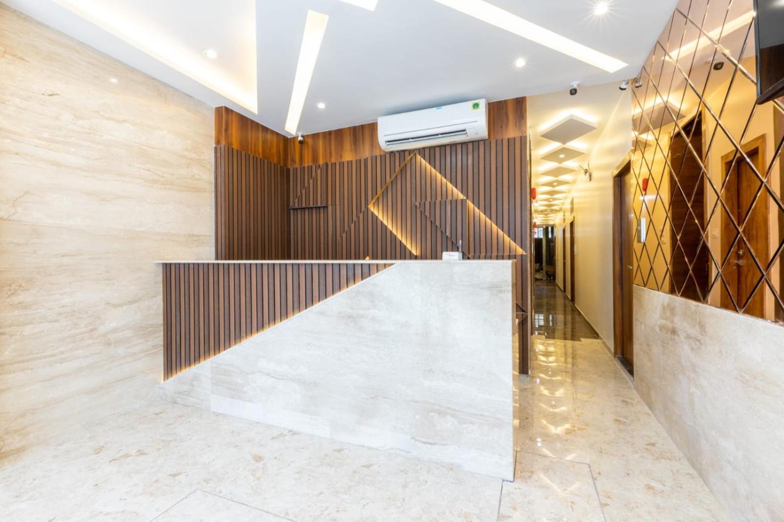 Prince Hotel Mumbai Exterior foto