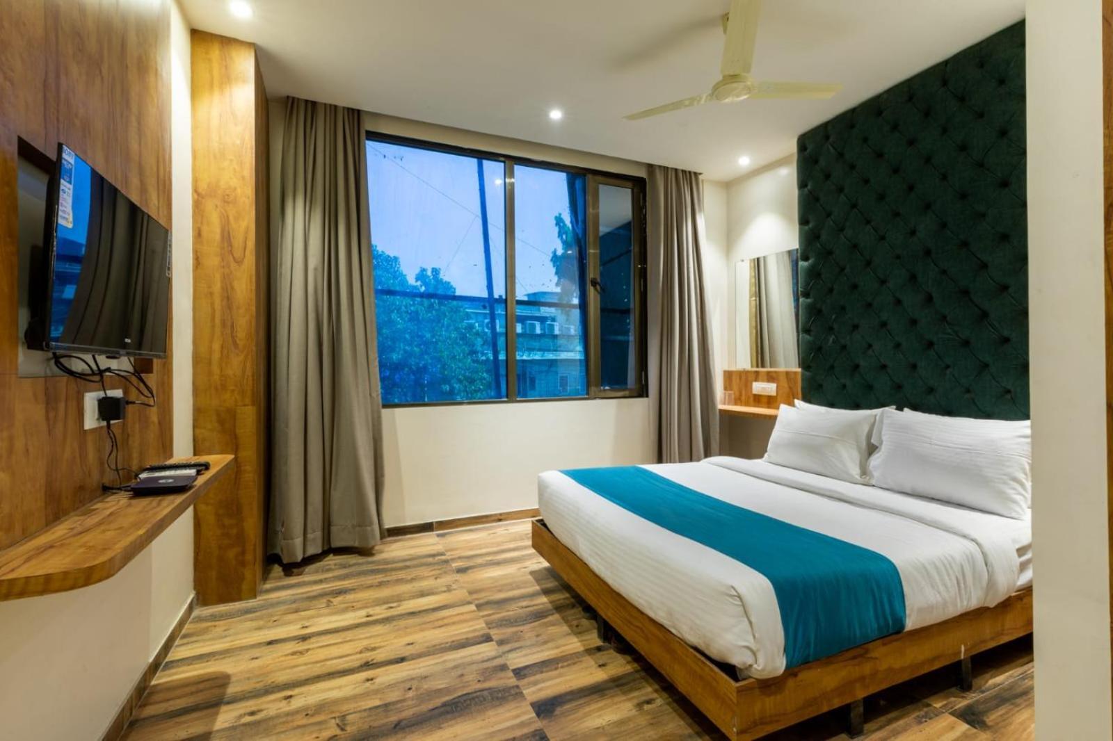 Prince Hotel Mumbai Exterior foto